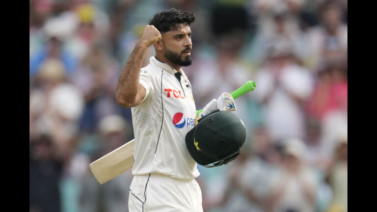 Aamer-Jamal-Biography-Highest-run-by-No.-9-Pakistani-in-Australia_inside-image-1